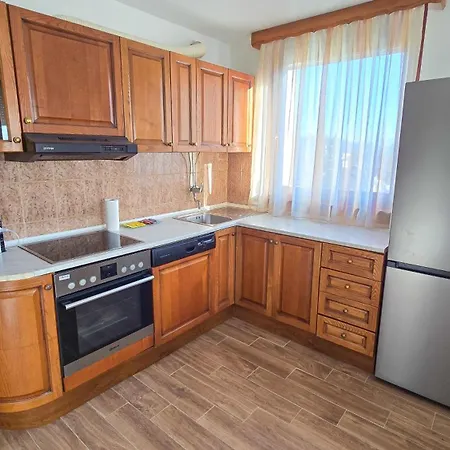 Stan Na Dan Centar Apartment *